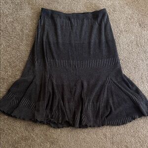 Chic‎ Dark Gray Skirt Size Large